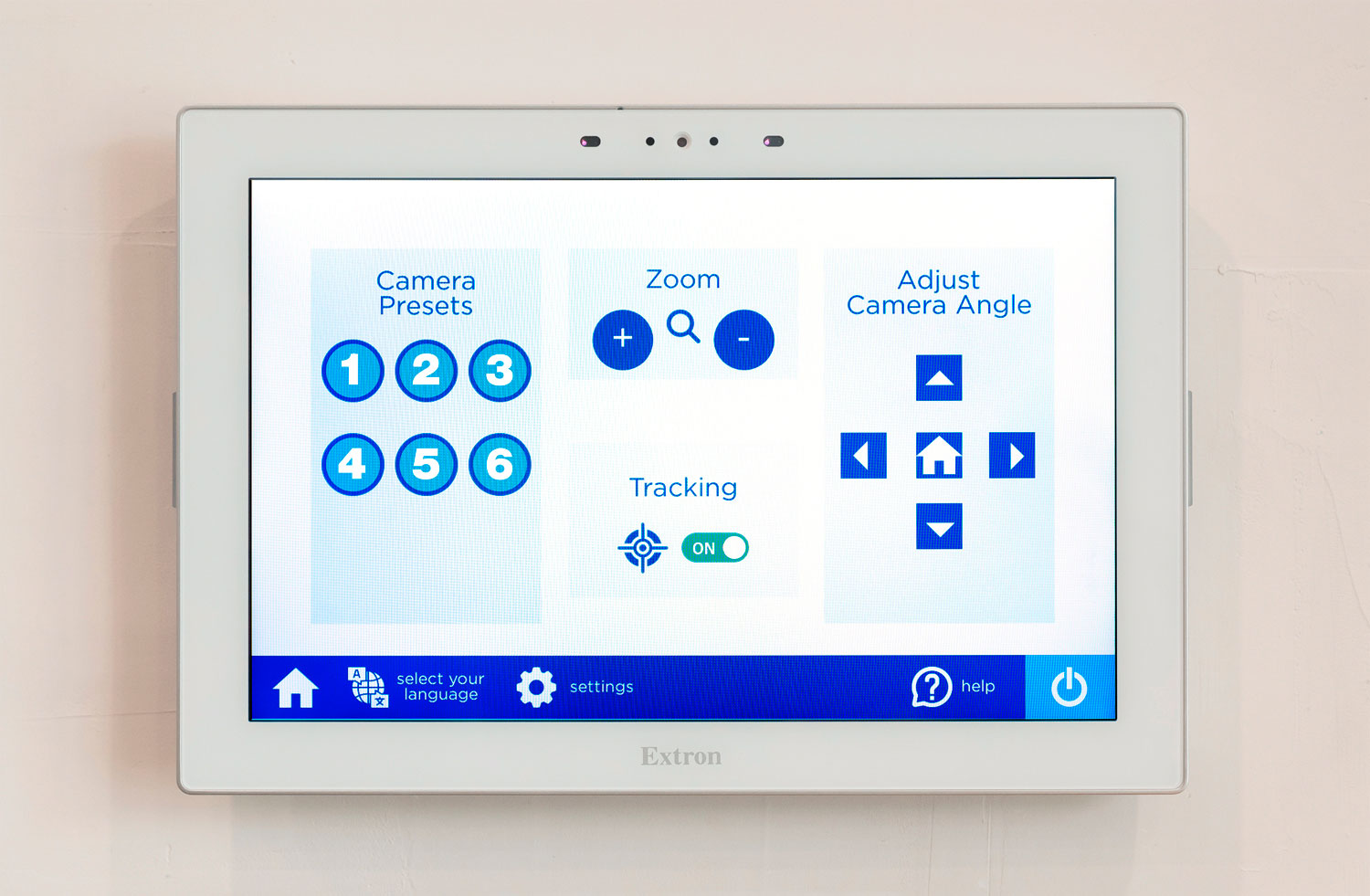 Presets ensure the PTZ camera is positioned correctly to capture a defined type of event. The user also has the ability to operate and adjust the camera from the intuitive menu screen.