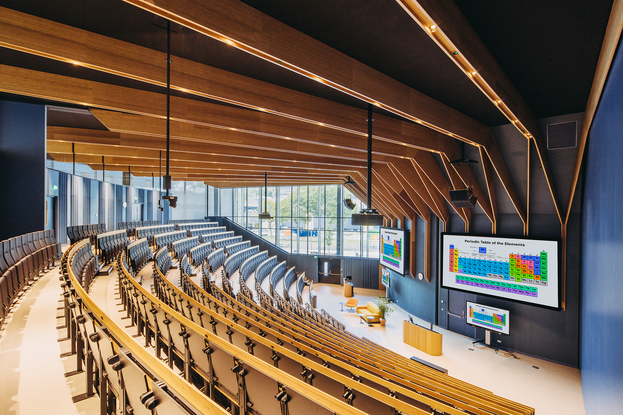 TU Delft's New Echo Building - Lecture Hall