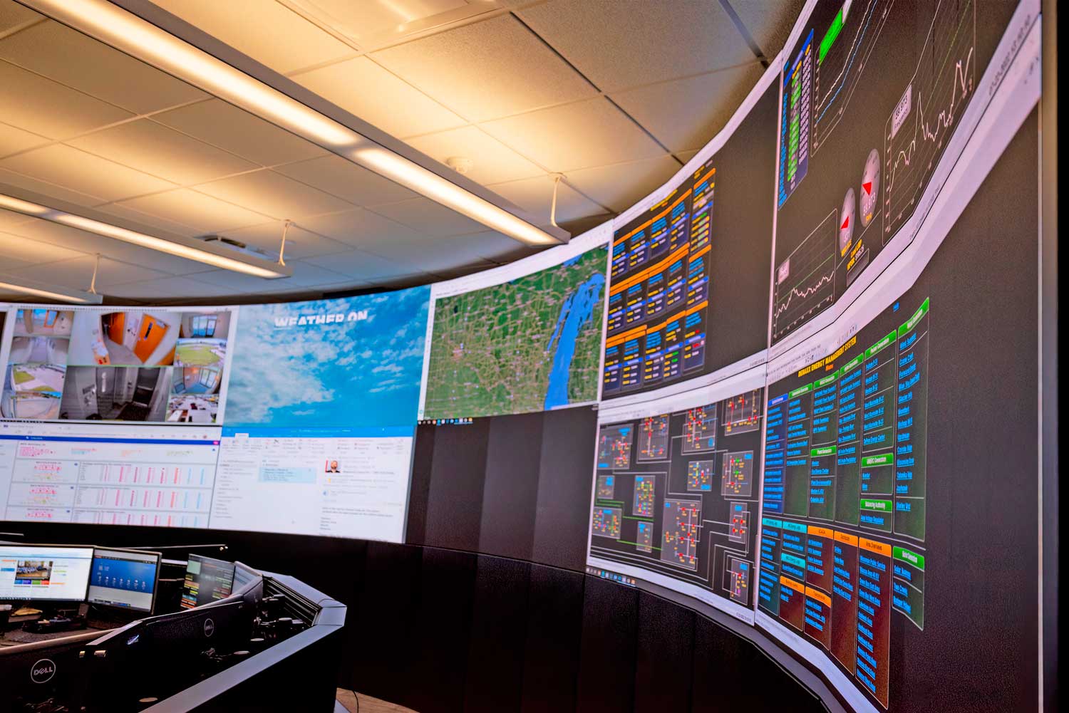 System operators use a curved videowall driven by an Extron Quantum Ultra processor to monitor and manage the public power grid for the state and its service territories.