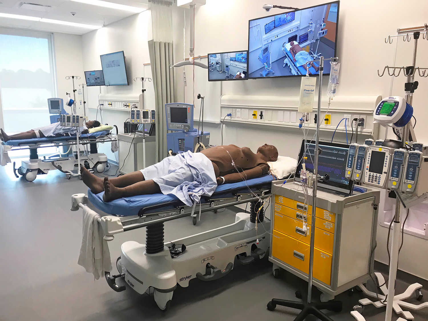 The BCIT Health Sciences Centre active learning spaces include high-performance AV systems that are interconnected by an Extron NAV Pro AV over IP system.