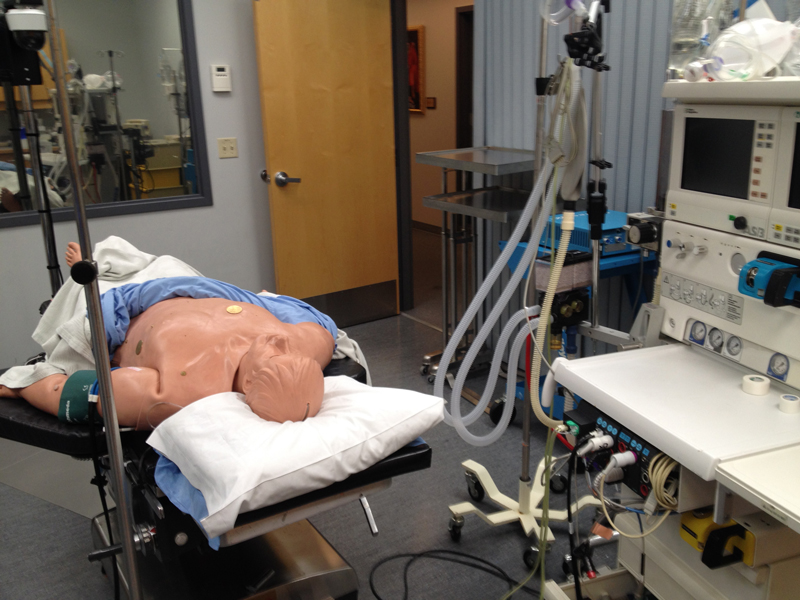 Smaller simulation labs are ideal for very specialized surgical instruction and practice sessions.