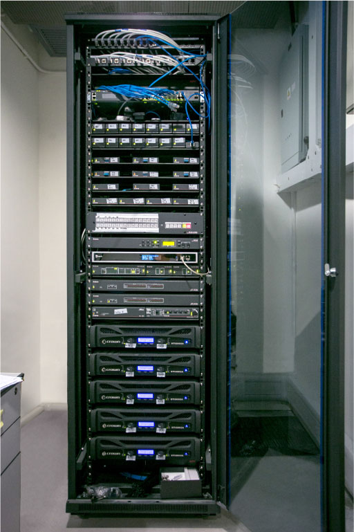 Rack-mounted lecture theater AV system