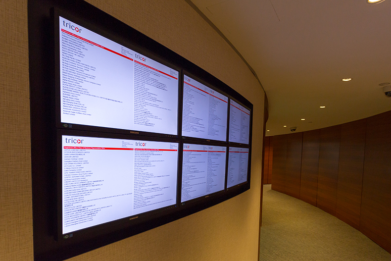 Displays used for content presentation and company news are strategically positioned in each room and along the main corridor.